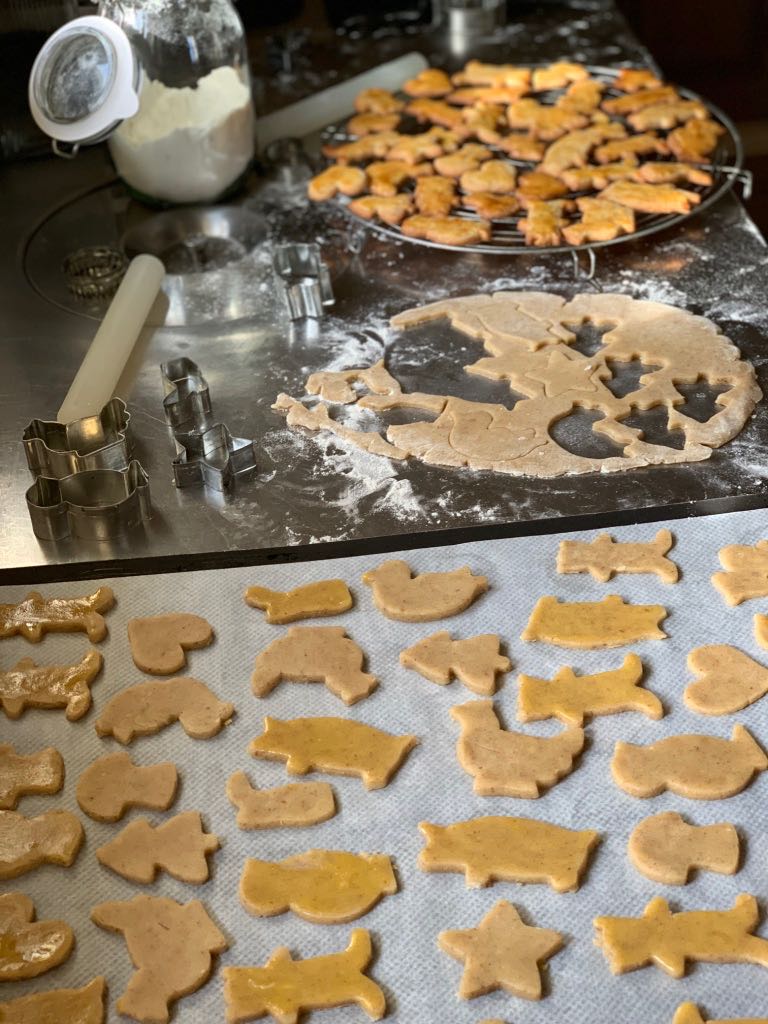 Cooking Christmas biscuits at la Baye des Anges
