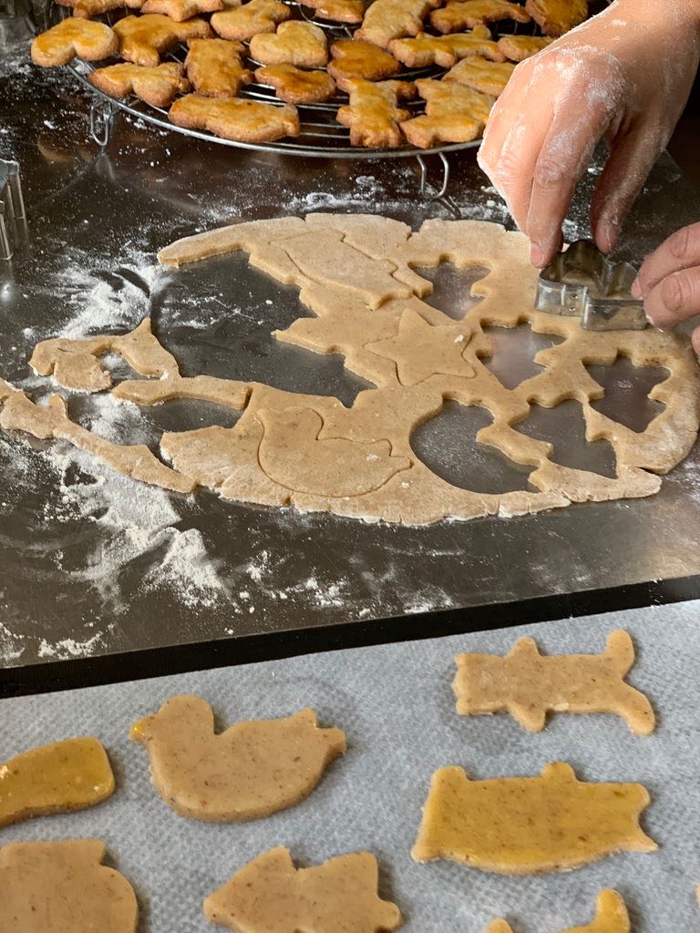 Cooking Christmas biscuits at la Baye des Anges