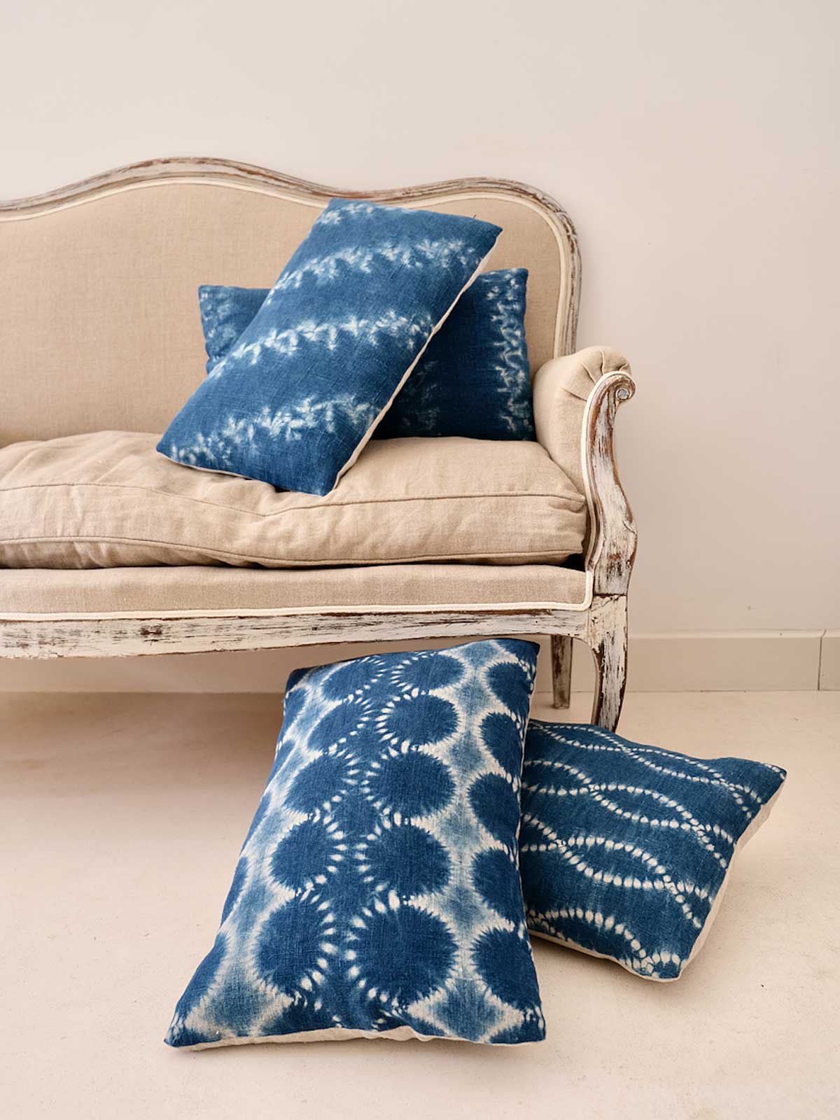 Coussins sur un canapé